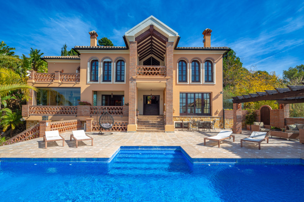 Villa in Marbella East