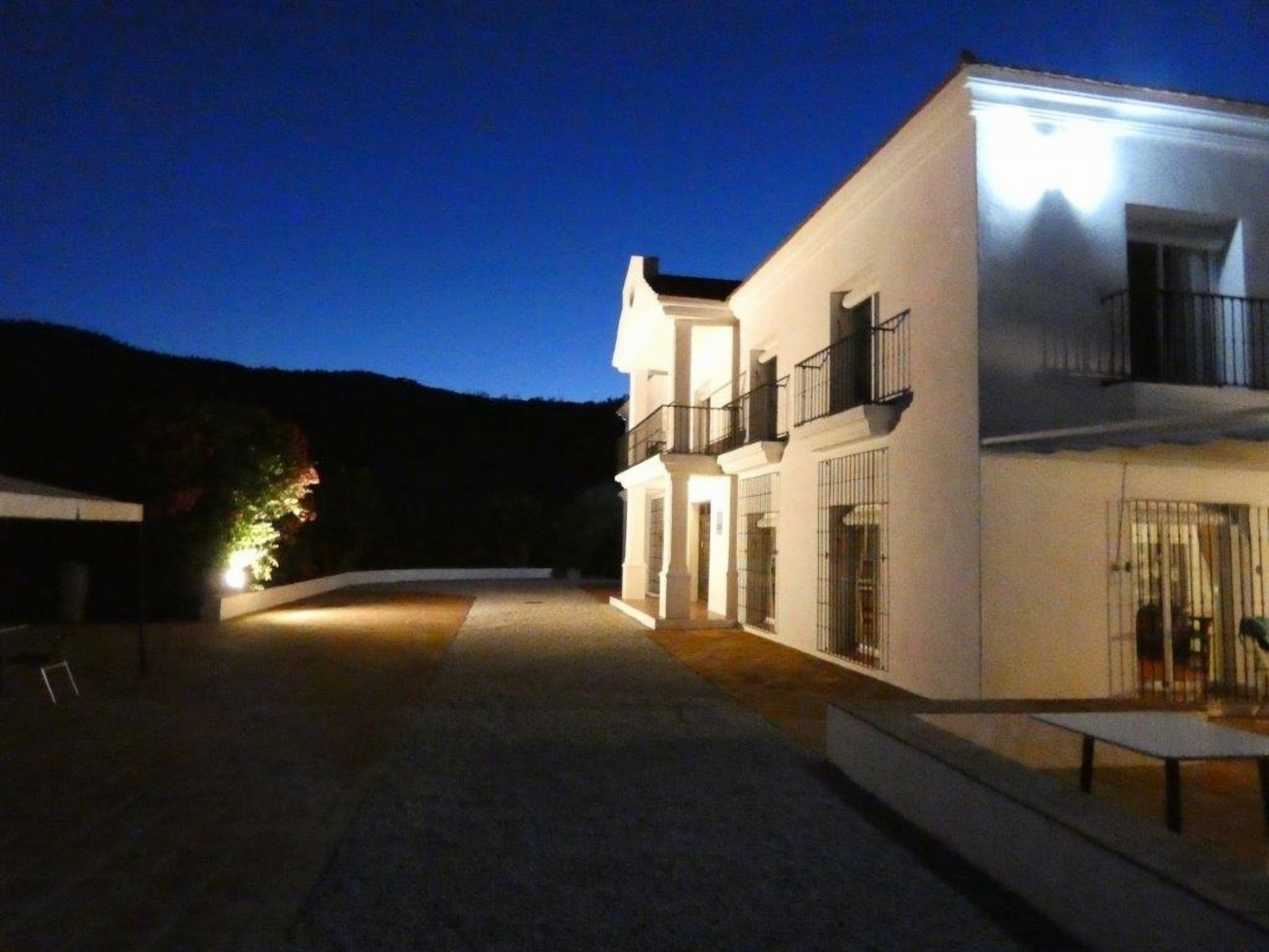 Hotel con vistas a la montaña en Rincon de la Victoria