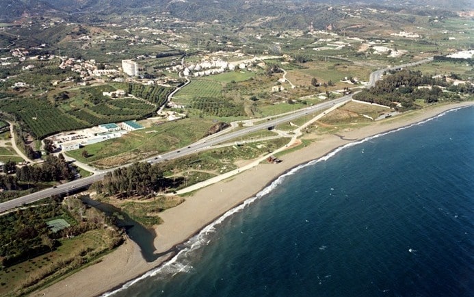 Playa del Castor en Estepona