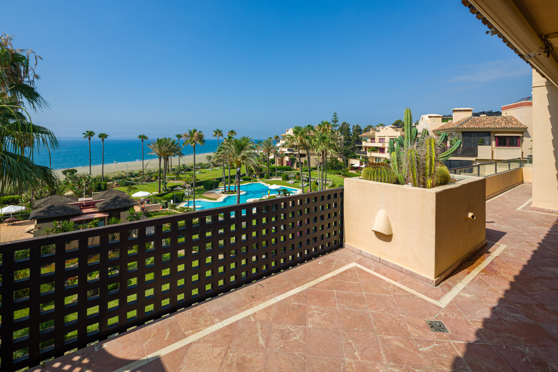 Frontline beach Duplex Penthouse with panoramic sea views in Estepona East, Estepona