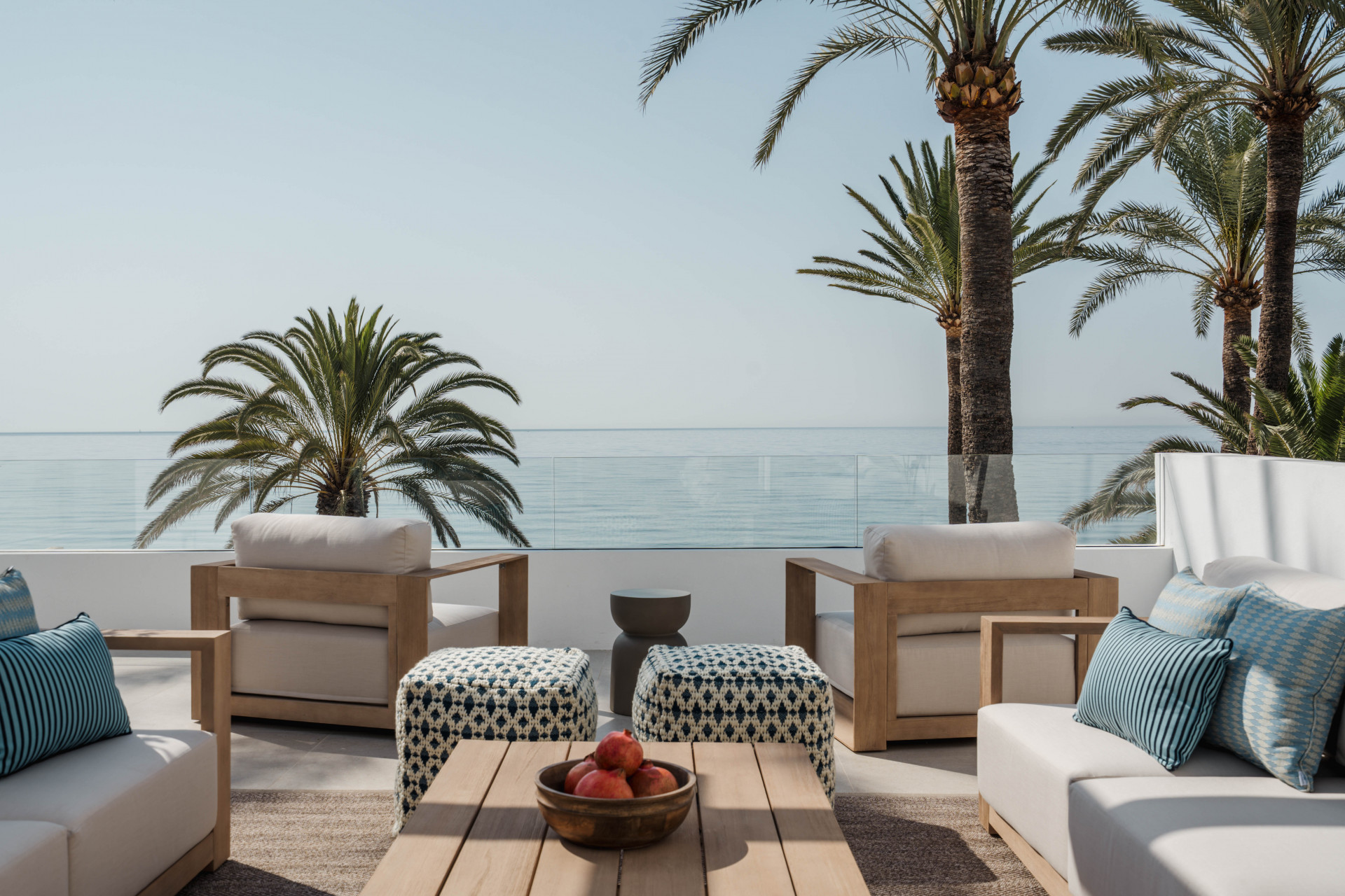 Frontline beach <b>Semi Detached Villa</b> with panoramic sea views in <b>Marbella Golden Mile</b> - 1