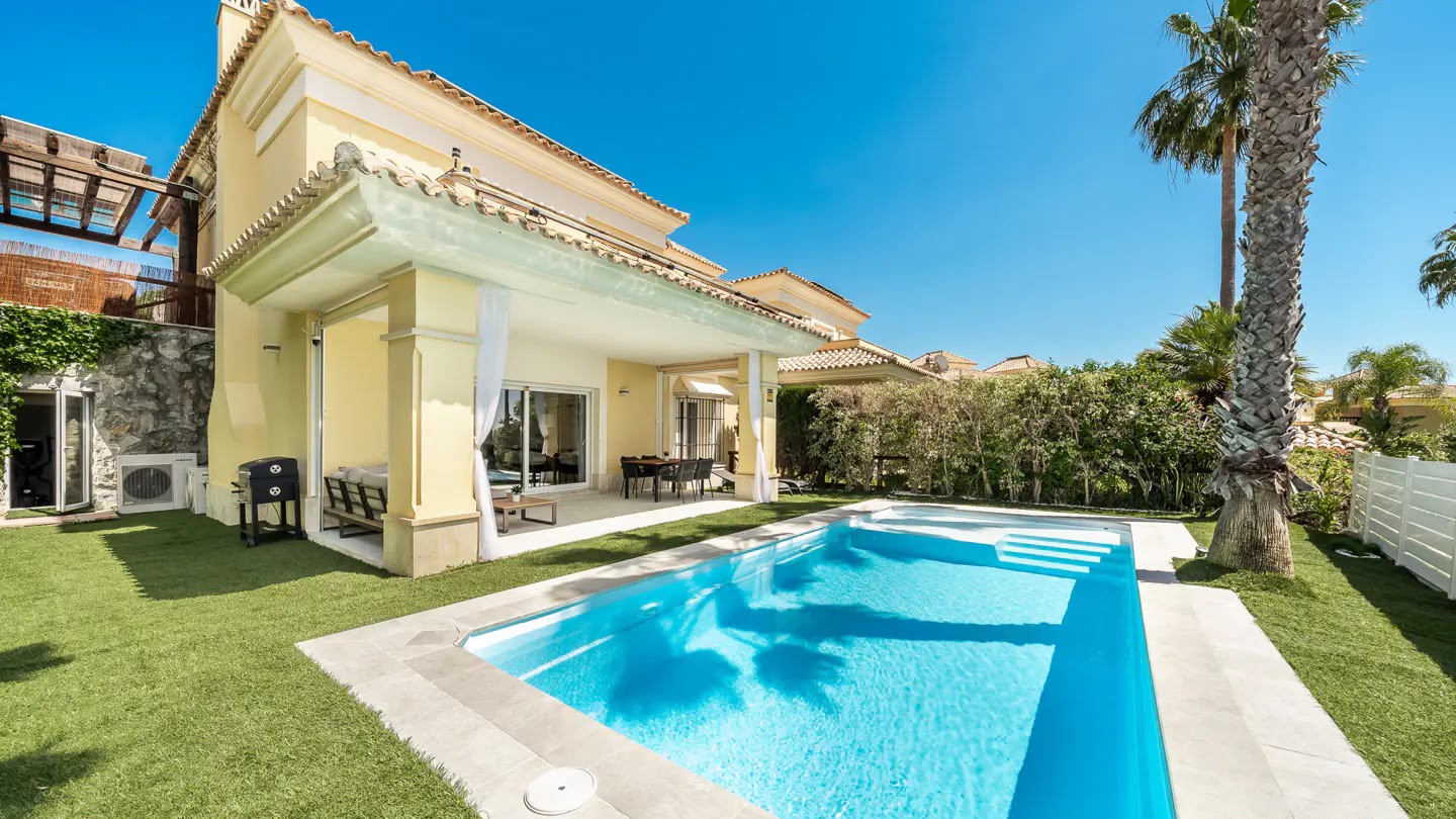 <b>Semi Detached House</b> with panoramic sea views in Santa Clara, <b>Marbella Este</b> - 1