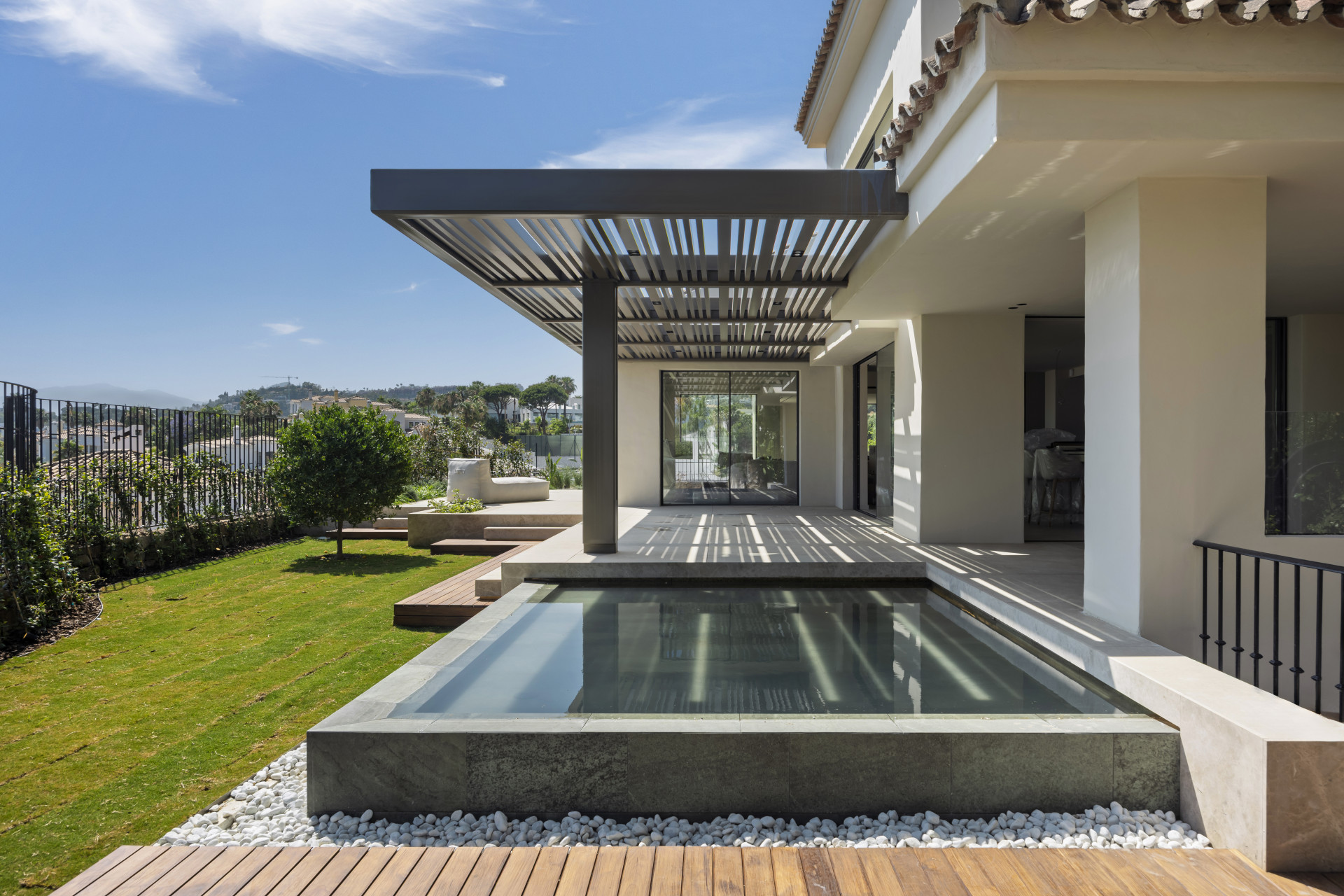 Extraordinaria <b>Villa</b> con vistas al golf en <b>Nueva Andalucia</b> - 1